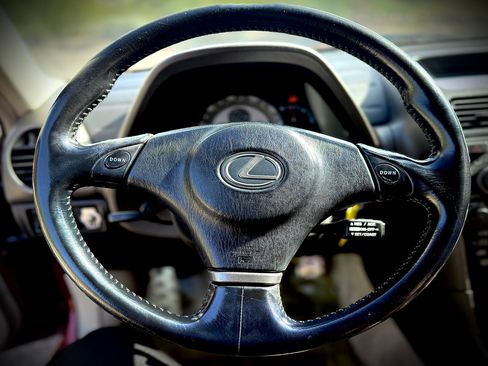 Used 2001 Lexus IS 300 image 16