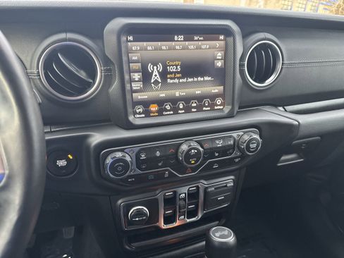 Used 2023 Jeep Wrangler Sahara w/ Cold Weather Group image 16