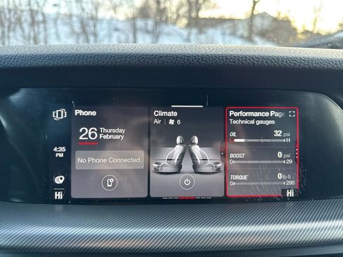 Used 2022 Alfa Romeo Stelvio Veloce image 47