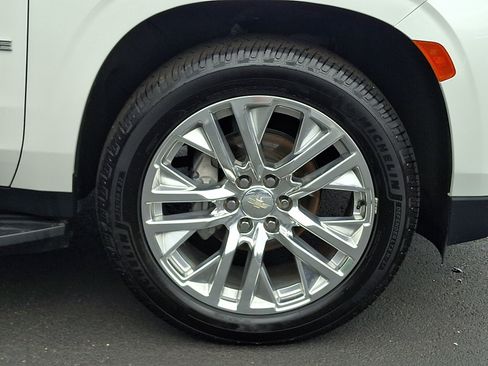 Used 2021 Chevrolet Tahoe Premier AWD/4WD image 8