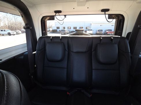 Used 2018 Jeep Wrangler Rubicon w/ Steel Bumper Group image 25