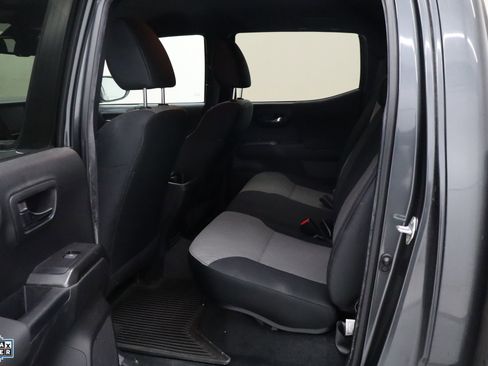 Used 2023 Toyota Tacoma TRD Sport AWD/4WD image 27