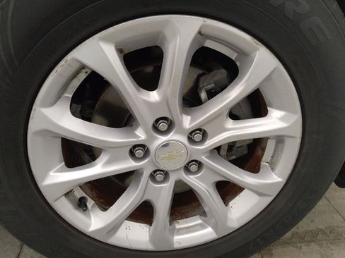 Used 2019 Chevrolet Equinox LT w/ Driver Convenience Package AWD/4WD image 31