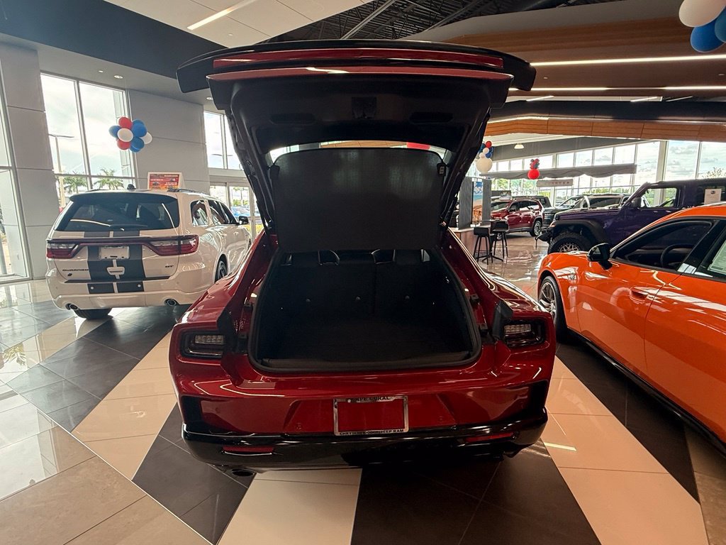 New 2026 Dodge Charger Scat Pack w/ Blacktop Package AWD/4WD image 32