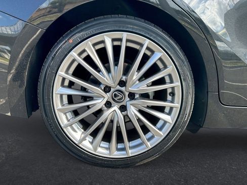 Used 2023 Lexus IS 300 w/ Premium Package RWD image 31