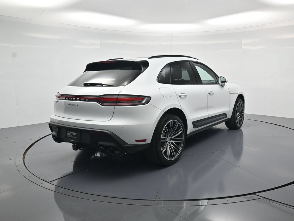 Certified 2026 Porsche Macan S AWD/4WD image 42