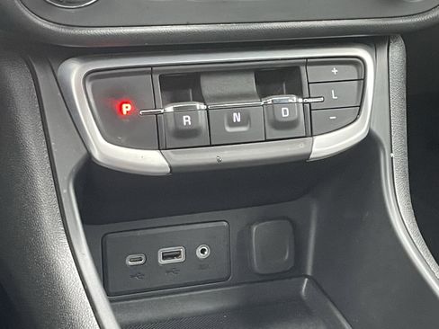 Used 2023 GMC Terrain SLE w/ Driver Convenience Package AWD/4WD image 23