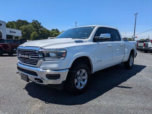 Used 2020 RAM 1500 Laramie AWD/4WD image 9