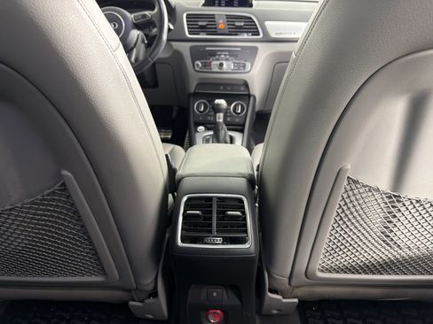 Used 2016 Audi Q3 2.0T Prestige w/ Prestige Package AWD/4WD image 19
