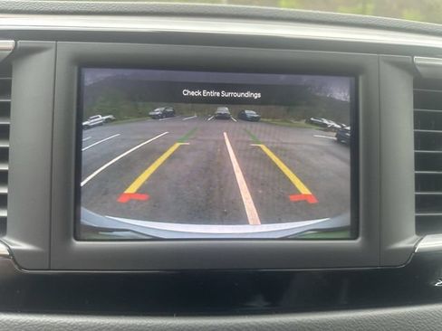 Used 2023 Chrysler Voyager LX FWD image 26