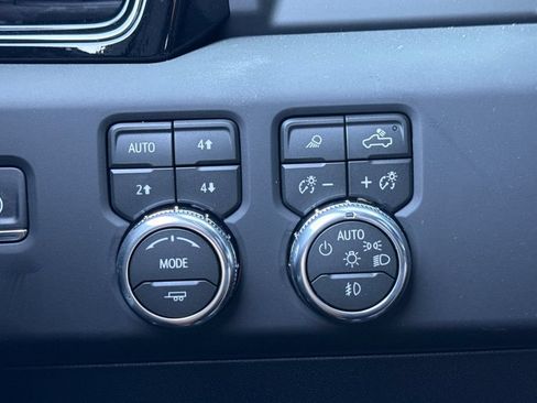 New 2026 GMC Sierra 3500 AT4 AWD/4WD image 28