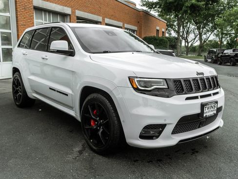 Used 2020 Jeep Grand Cherokee SRT w/ Trailer Tow Group IV AWD/4WD image 6