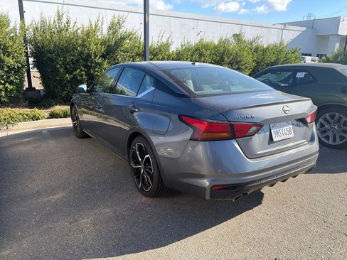 Used 2024 Nissan Altima 2.5 SR FWD image 4