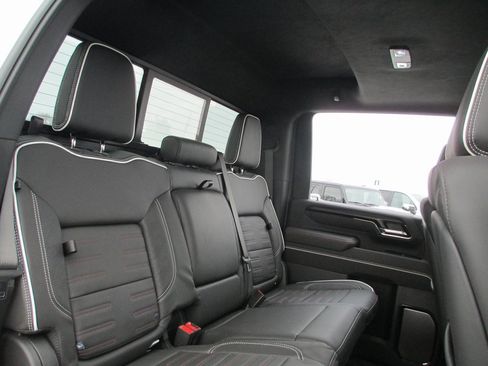 Certified 2024 GMC Sierra 2500 AT4X image 24