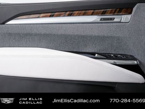 Certified 2026 Cadillac Escalade ESV Platinum Sport w/ LPO, ONYX Package image 9