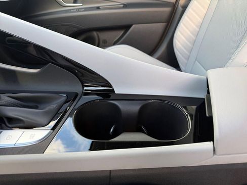 New 2026 Hyundai Elantra Limited FWD image 42
