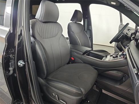 Used 2025 Hyundai Palisade Calligraphy image 21