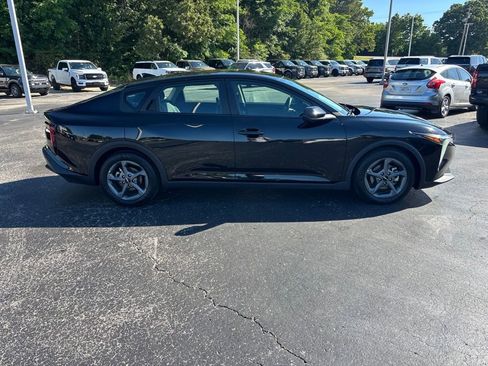 Used 2025 Kia K4 FWD image 2