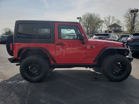 Used 2015 Jeep Wrangler Sport image 2