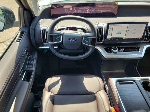 New 2026 Ford Expedition Max Platinum AWD/4WD image 11