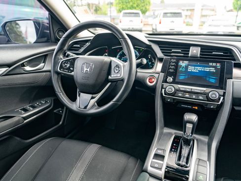 Used 2020 Honda Civic EX image 23