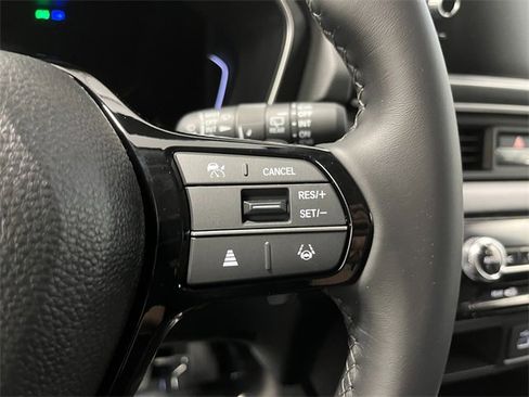 New 2025 Honda Pilot Touring image 13