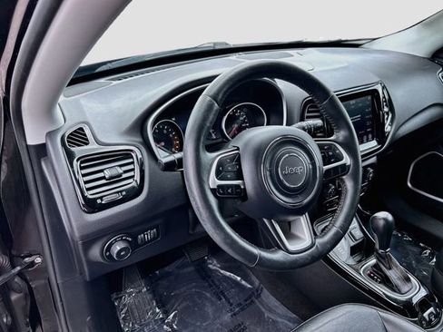 Used 2018 Jeep Compass Limited AWD/4WD image 8