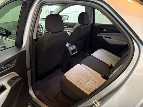 Used 2024 Chevrolet Equinox LT image 19