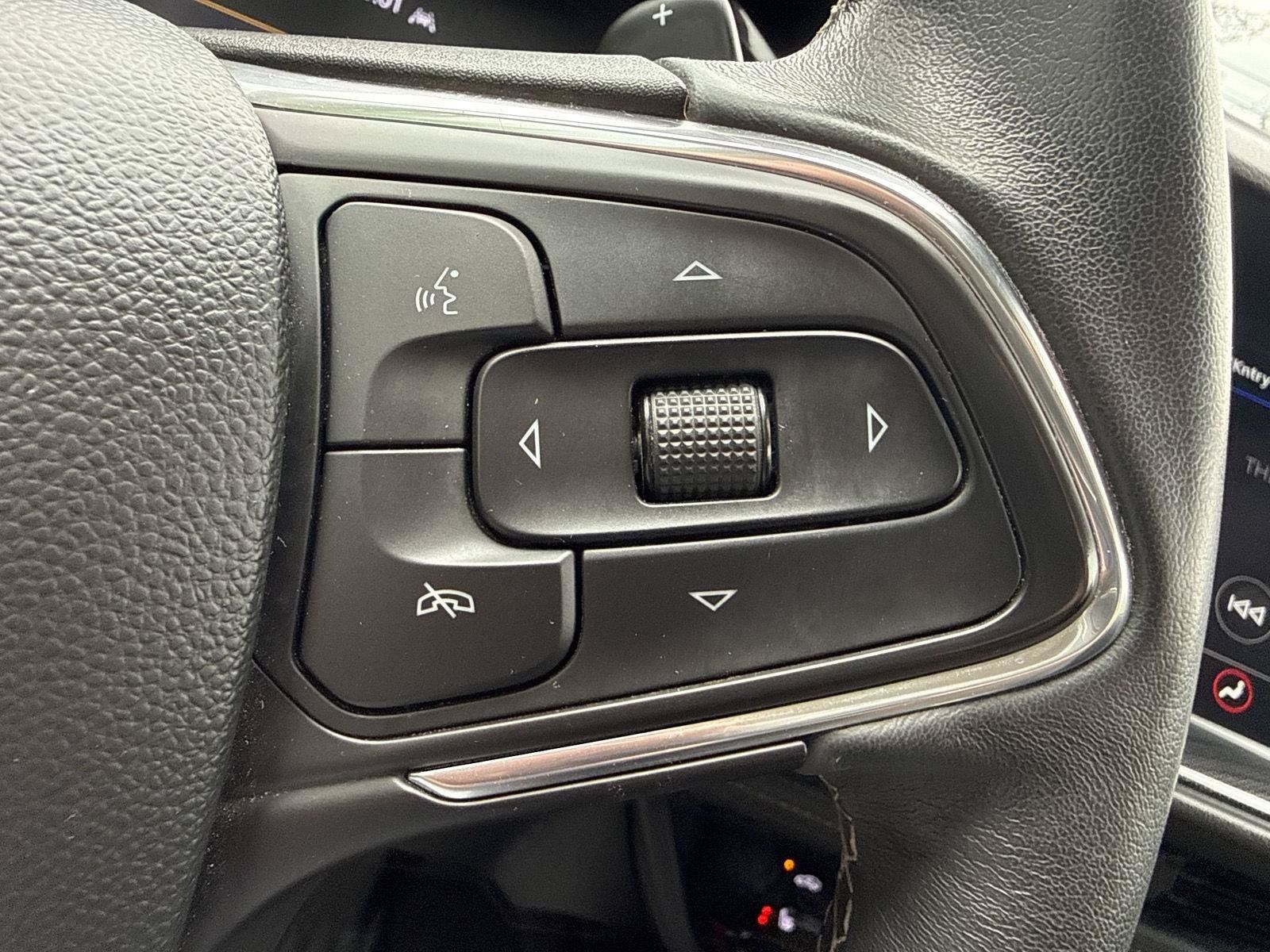 Used 2023 Buick Envision Essence AWD/4WD image 24