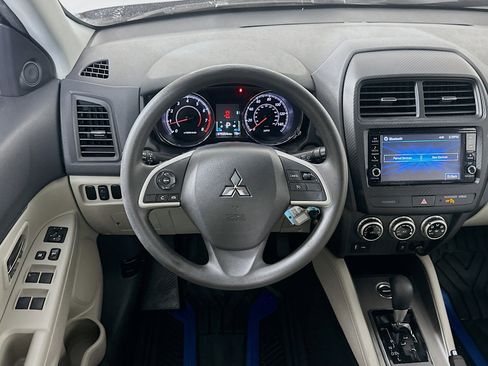 Used 2021 Mitsubishi Outlander Sport SE image 17