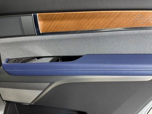 New 2026 Cadillac Vistiq Premium Luxury image 29