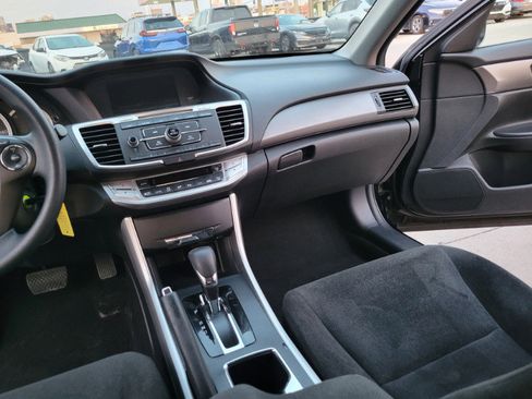 Used 2013 Honda Accord LX image 24