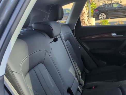 Used 2023 Audi Q5 2.0T Premium Plus w/ Premium Plus Package image 12