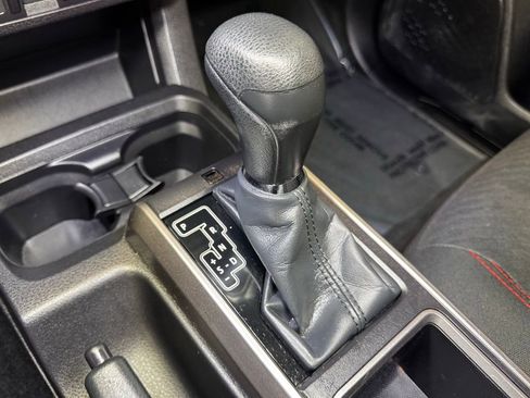 Used 2022 Toyota Tacoma SR5 image 38