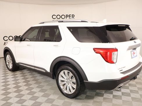 Used 2022 Ford Explorer Limited w/ Equipment Group 301A AWD/4WD image 25