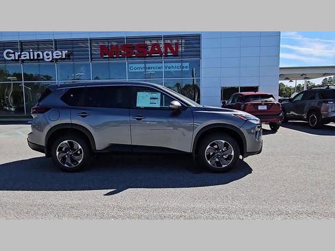 New 2026 Nissan Rogue SV image 34