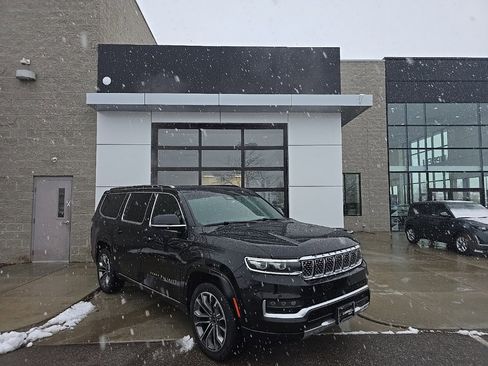 Used 2023 Jeep Grand Wagoneer L Series III image 1