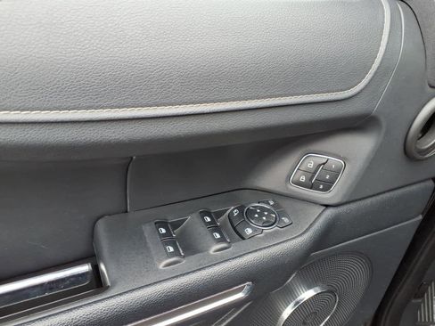 Used 2024 Ford Expedition XLT AWD/4WD image 15