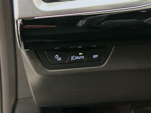 Used 2025 BMW X2 xDrive28i image 17