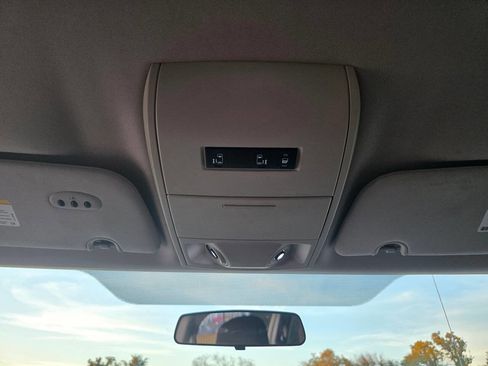 Used 2012 Dodge Grand Caravan Crew image 36