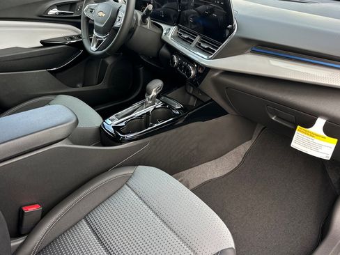 New 2026 Chevrolet Trax LT image 16
