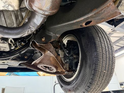 Used 2002 Chevrolet Blazer LS w/ Preferred Equipment Group image 23