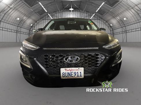 Used 2021 Hyundai Kona SE w/ Cargo Package AWD/4WD image 2