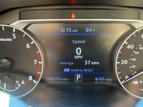Used 2021 Nissan Altima 2.5 SR FWD image 16