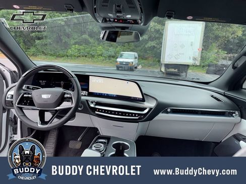 Used 2024 Cadillac Lyriq Sport w/ LPO, Floor Liner Package AWD/4WD image 31