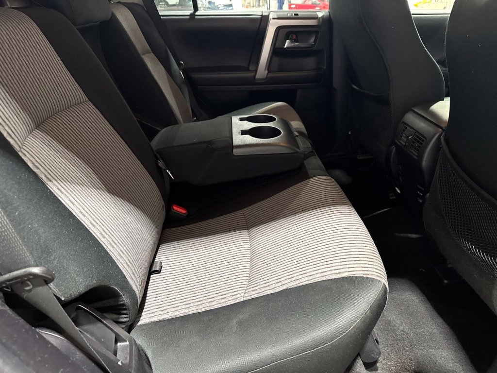 Used 2016 Toyota 4Runner SR5 AWD/4WD image 20