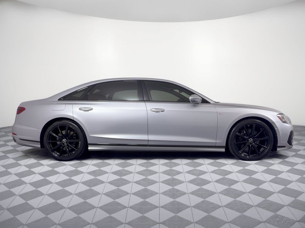 Used 2022 Audi A8 L 3.0T w/ Executive Package AWD/4WD image 8