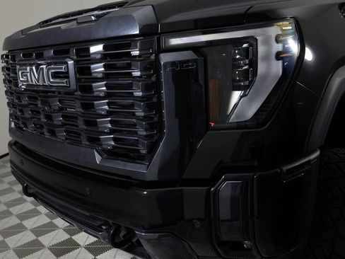Used 2024 GMC Sierra 2500 Denali Ultimate image 44
