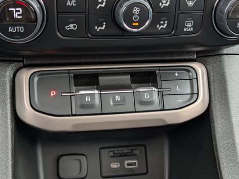 Used 2023 GMC Acadia Denali w/ Black Diamond Edition image 26