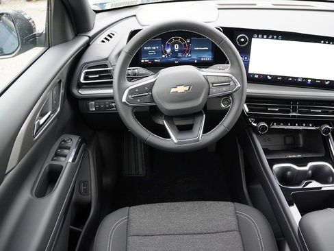 New 2026 Chevrolet Traverse LT w/ Driver Confidence Package image 13